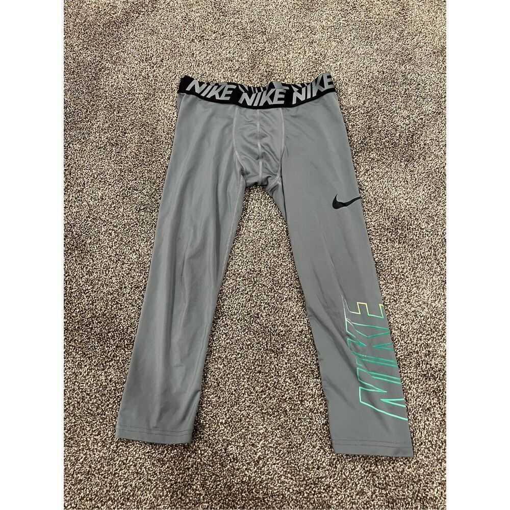 Nike dri-fit Compression 3/4 Length Running Training Tights (Youth XL) gray